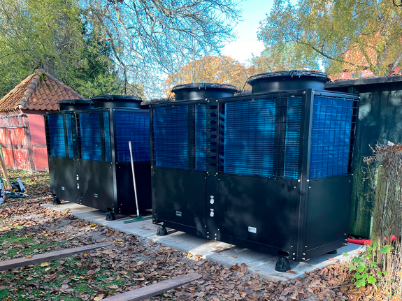 Corselitze varmepumpe - 2 x 150 kW luft til vand varmepumper